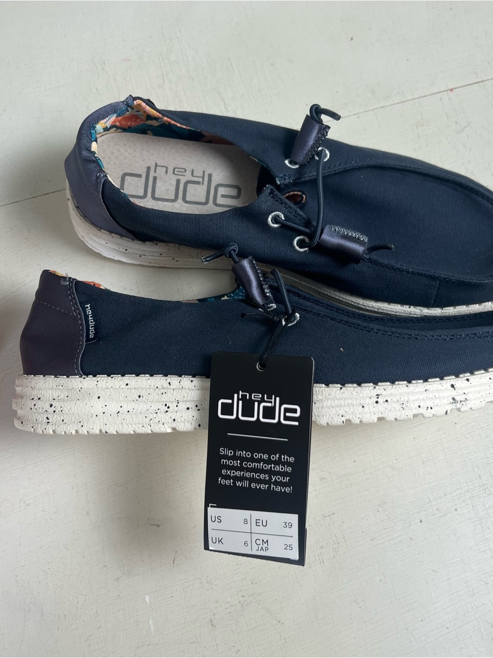 NWT HEY DUDE- Wendy Stretch Canvas Slip-On Denim Size 8 - Picture 3 of 7